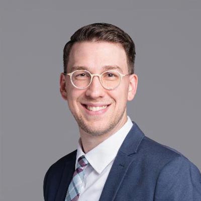Benjamin J Heyen