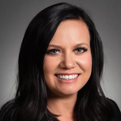 Annie            Bartholomew