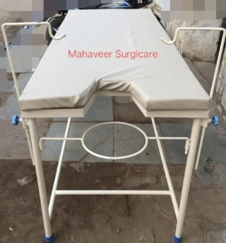 Plain Labour Table